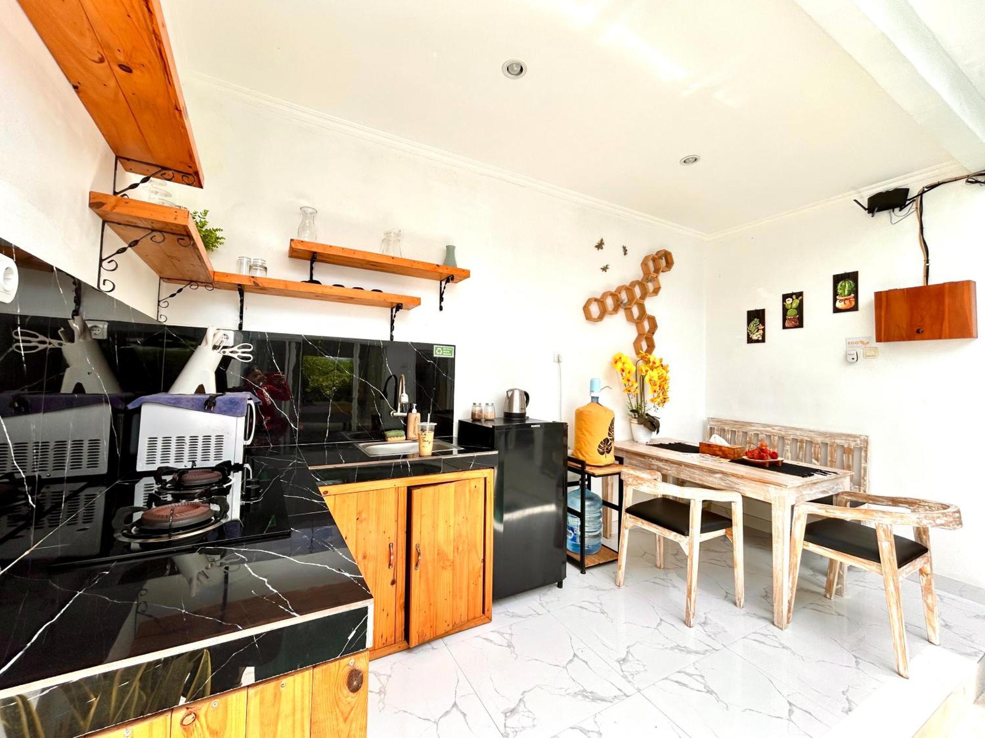 Rumah Lebah Seririt * Banjar (Bali)