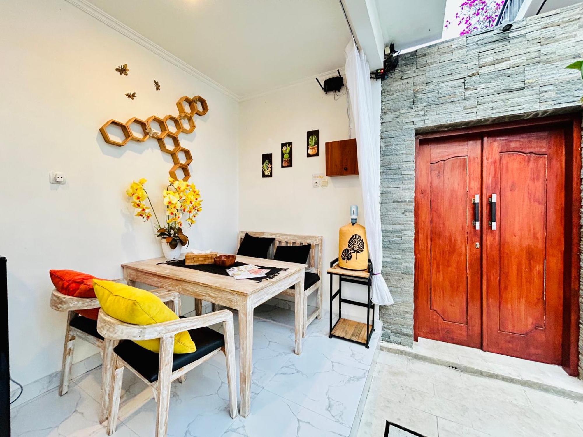 Rumah Lebah Seririt *
